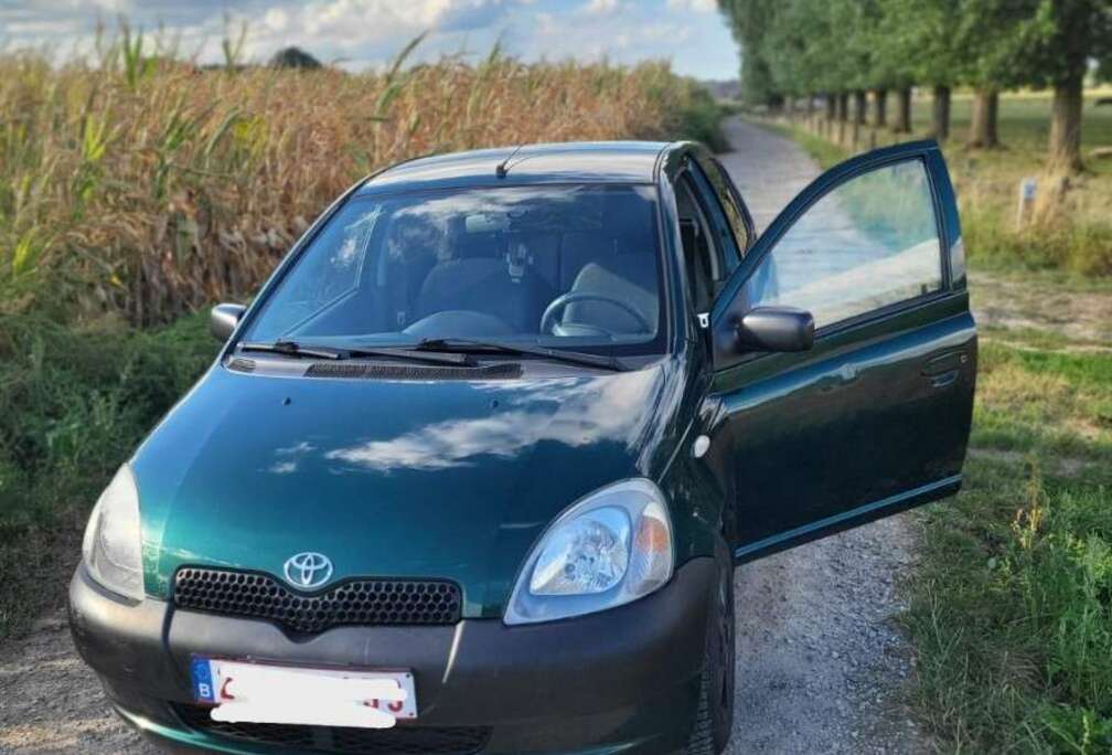 Toyota TOYOTA YARIS