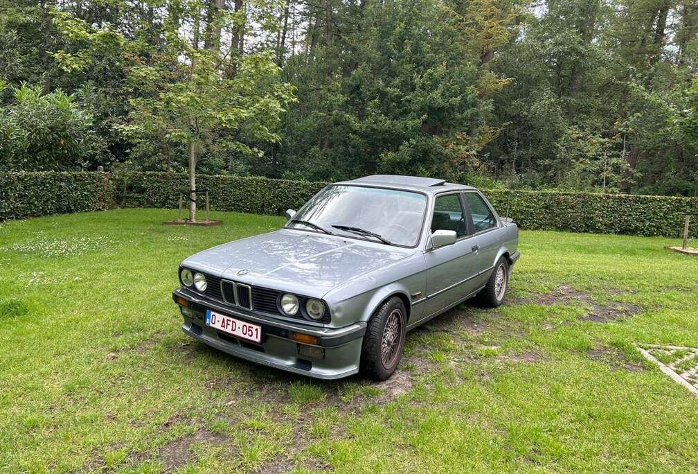 BMW 325e