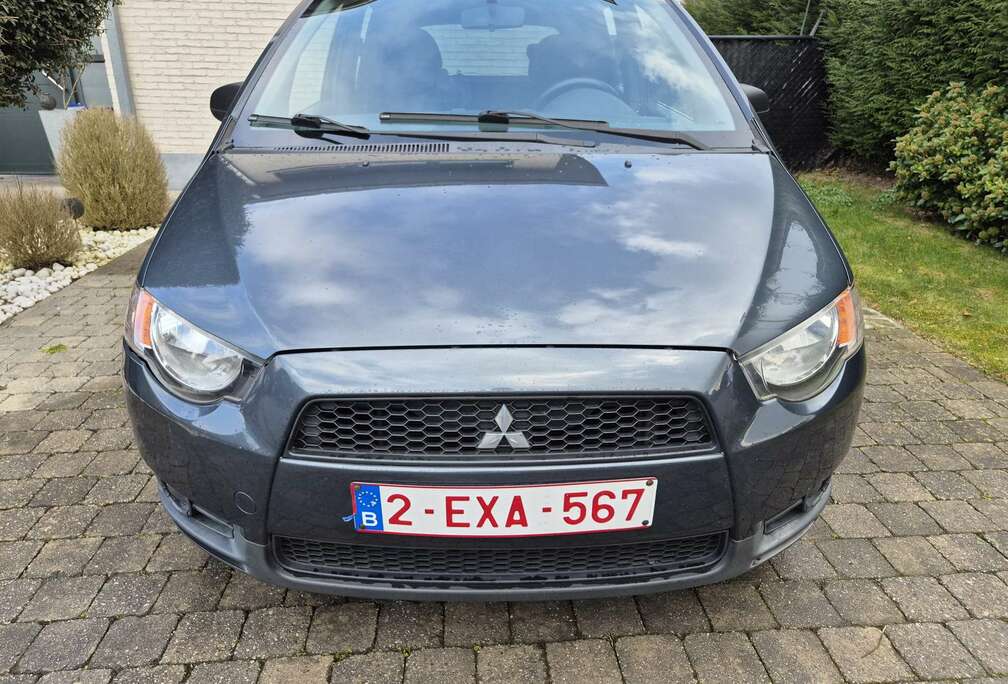 Mitsubishi Space Star 1.1 inform