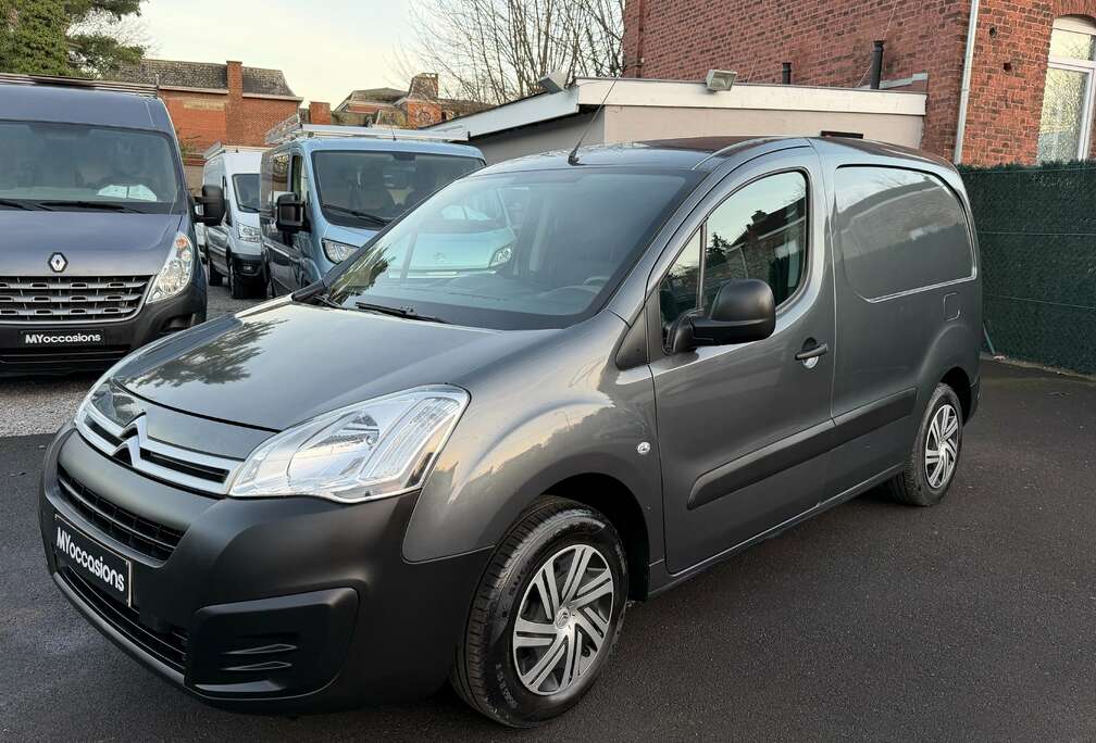 Citroen 1.6 HDi - 70.000 KM - EURO 6 b - 3 PL. - A VOIR -