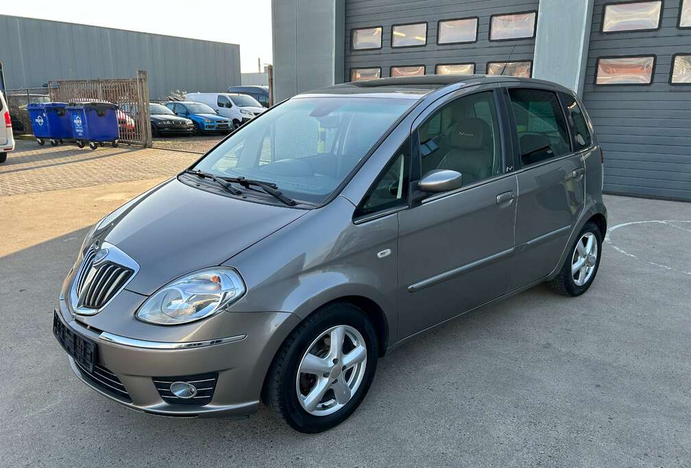 Lancia 1.4 benzine 150k gelopen 70 kw zie foto\'s word gekeurd verkocht