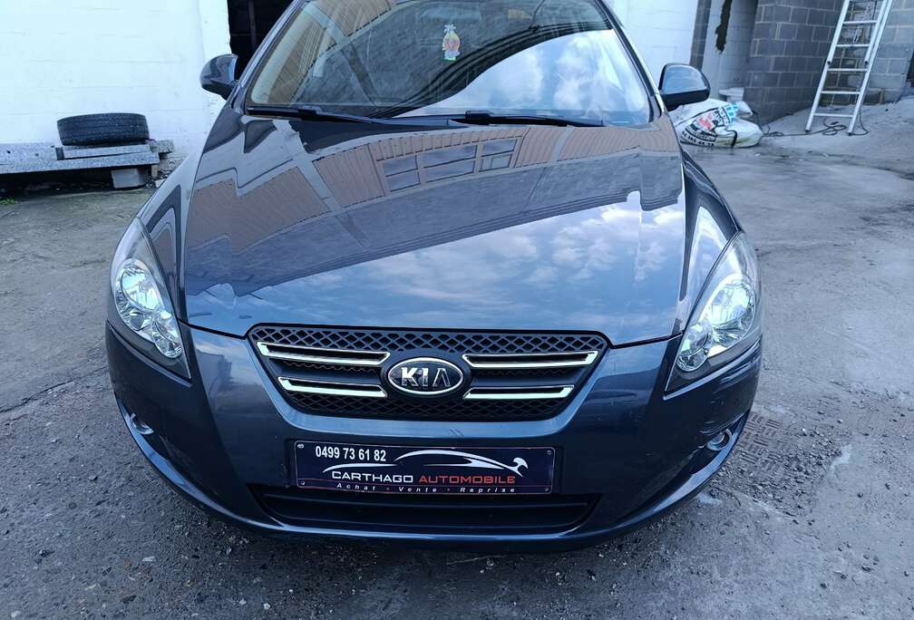 Kia Cee\'d 1.6 CRDi Sport ISG EcoDynamics DPF