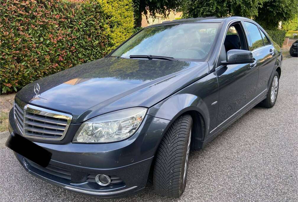 Mercedes-Benz Automatique Essence GSM 0489349942