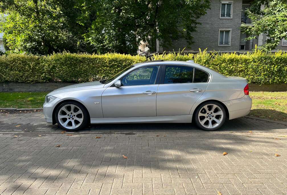 BMW 325i Aut.