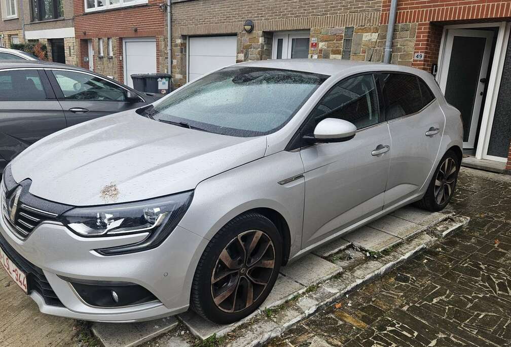 Renault 1.2 TCe Energy Bose Edition EDC