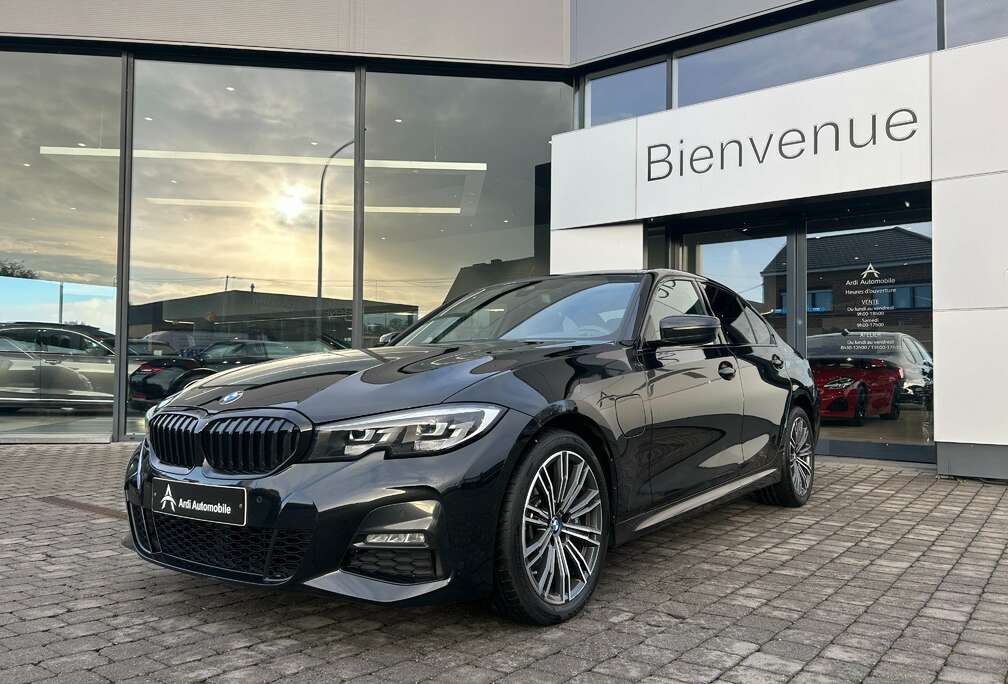 BMW eA PHEV *GARANTIE*1ER PROP*PACK M*LED*CARPLAY*