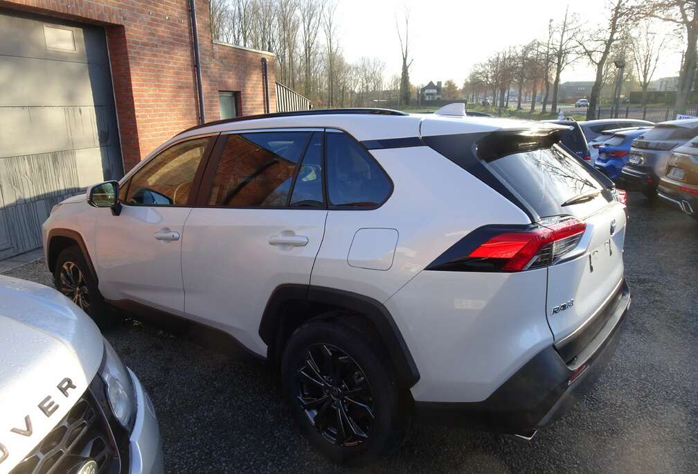 Toyota RAV4 2.5i 2WD Hybrid Dynamic ( wit parelmoer )