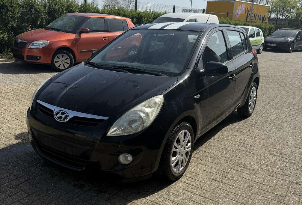 Hyundai 1.2 Essence