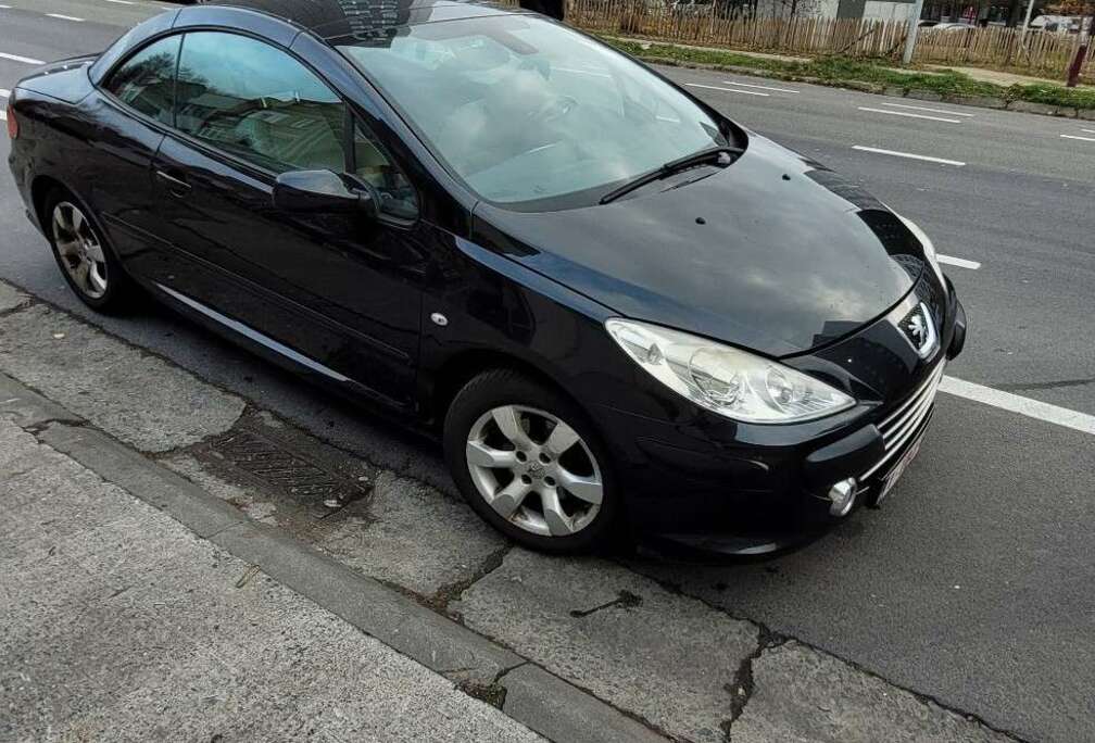 Peugeot CC 2.0i 16v Dynamique