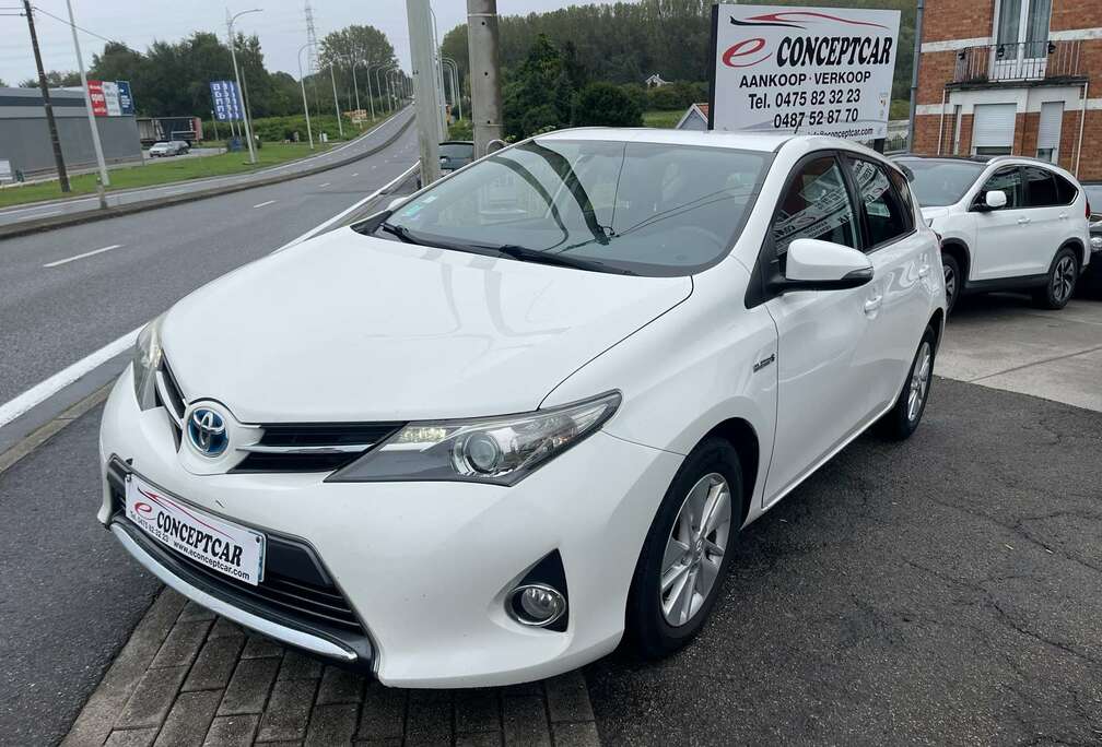 Toyota 1.8i HSD Sol CVT