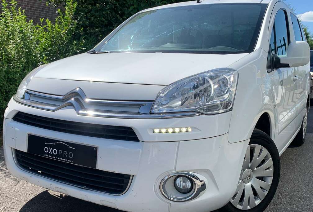 Citroen 1.6 HDI Utilitaire 90CV / Boite Auto / Airco / LED / Palettes au Volant / ROULE TRÈS BIEN / PRIX EMPORTER /