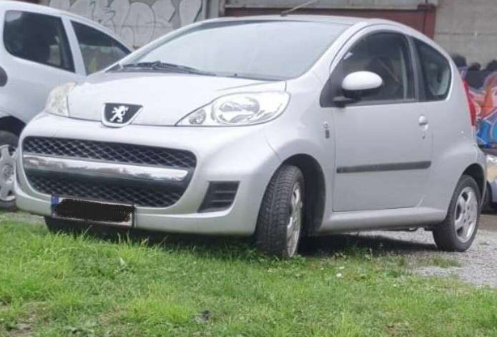 Peugeot 1.0i Trendy