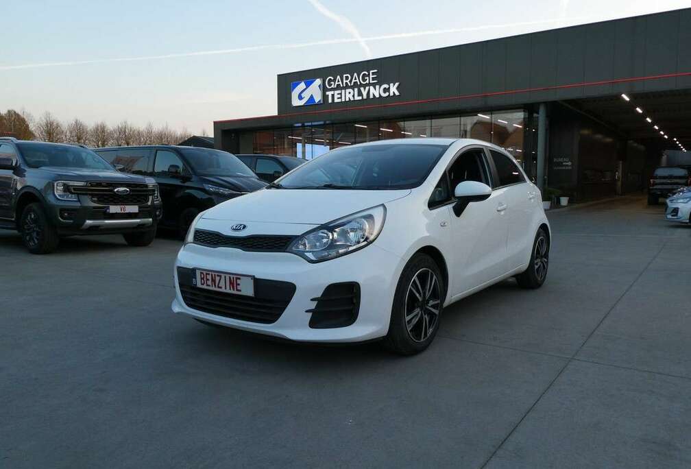 Kia 1.2 i benzine 85pk 5d Business \'15 (97750)