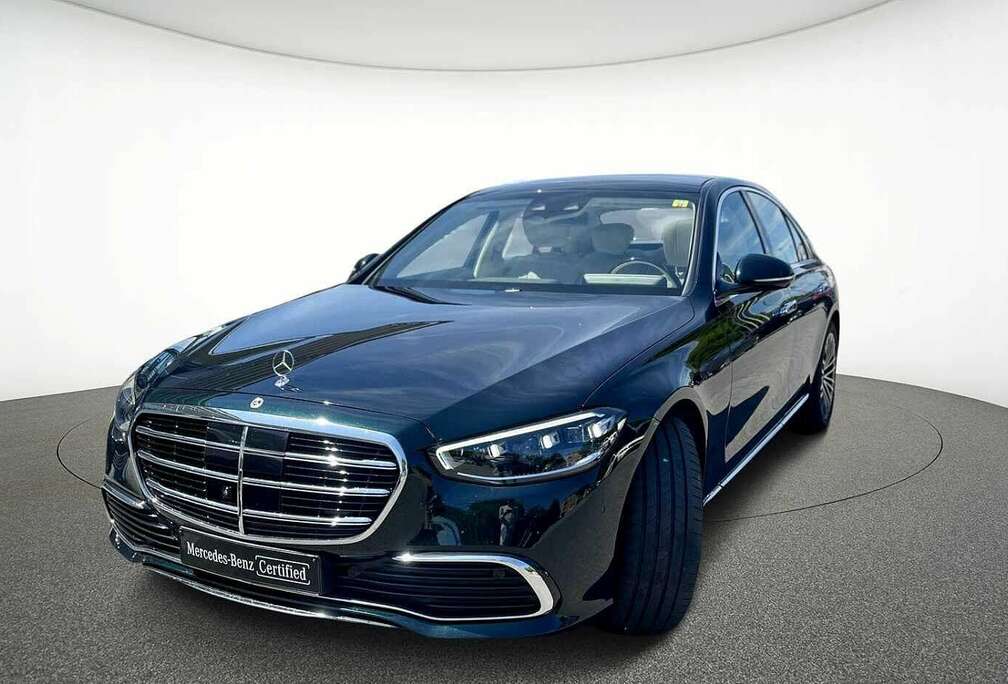 Mercedes-Benz d 4MATIC Limousine