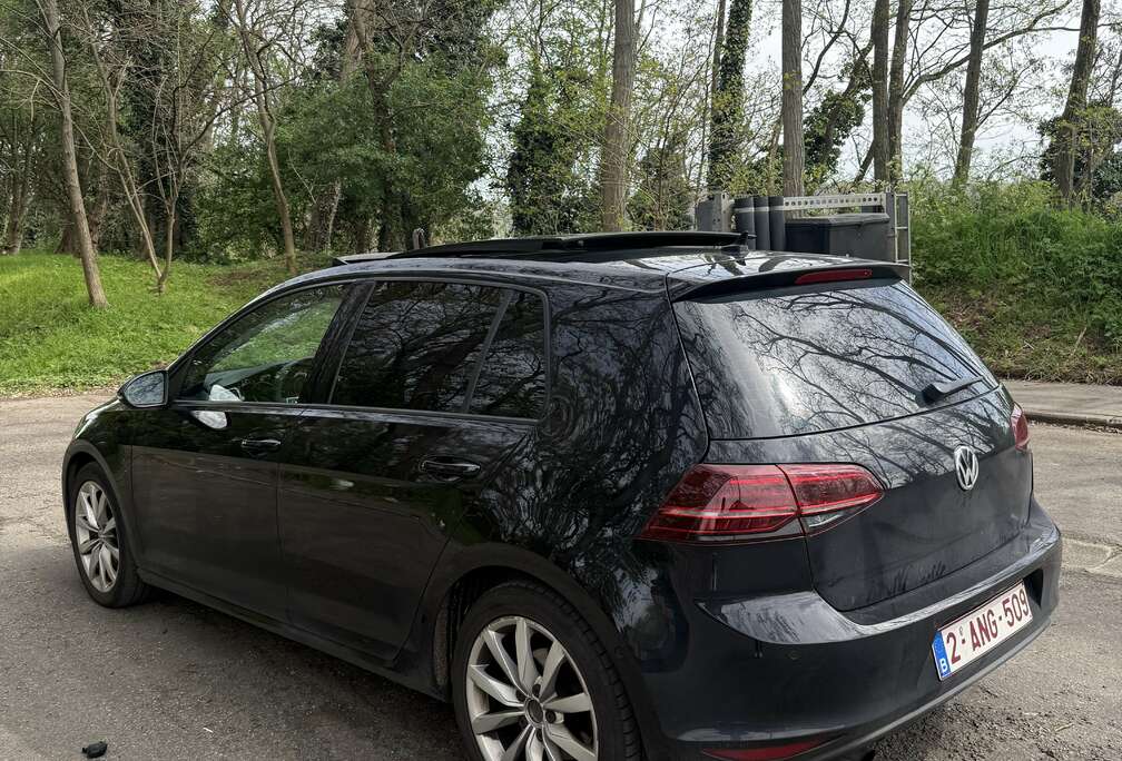 Volkswagen 2.0 CR TDi Highline DSG