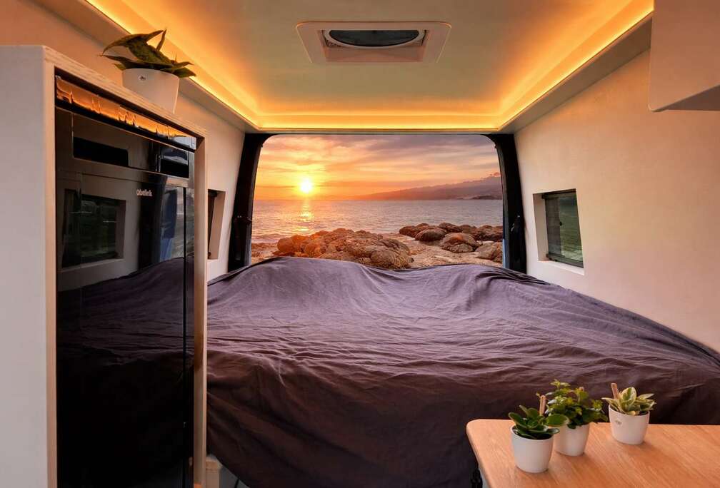 Volkswagen Vw crafter campervanoff-gridautomaatbed 160x200euro 6car-pass