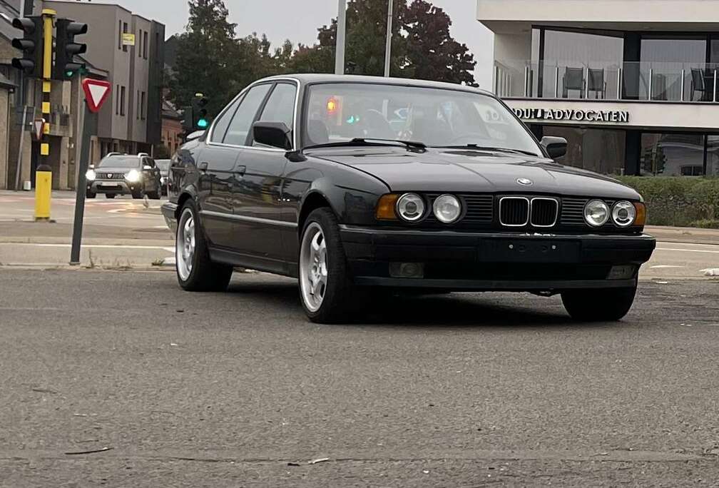 BMW i