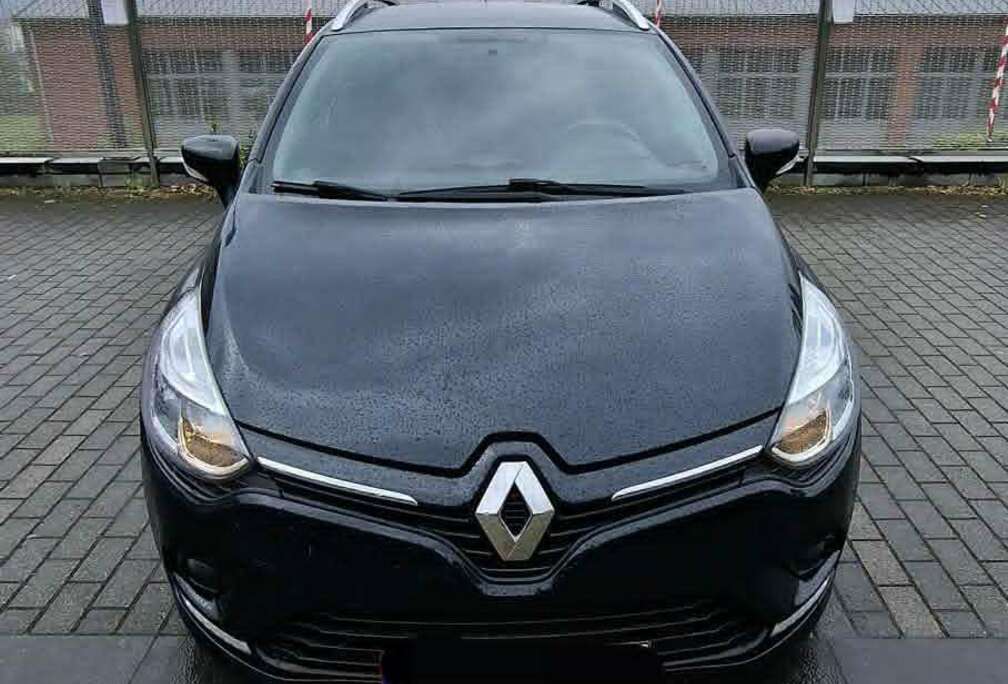Renault Clio 1.2i 16v Générique