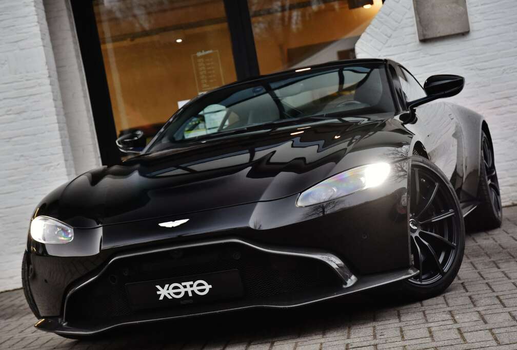 Aston Martin V8 CARBON PACKAGE ***FULL ASTON MARTIN HISTORY***