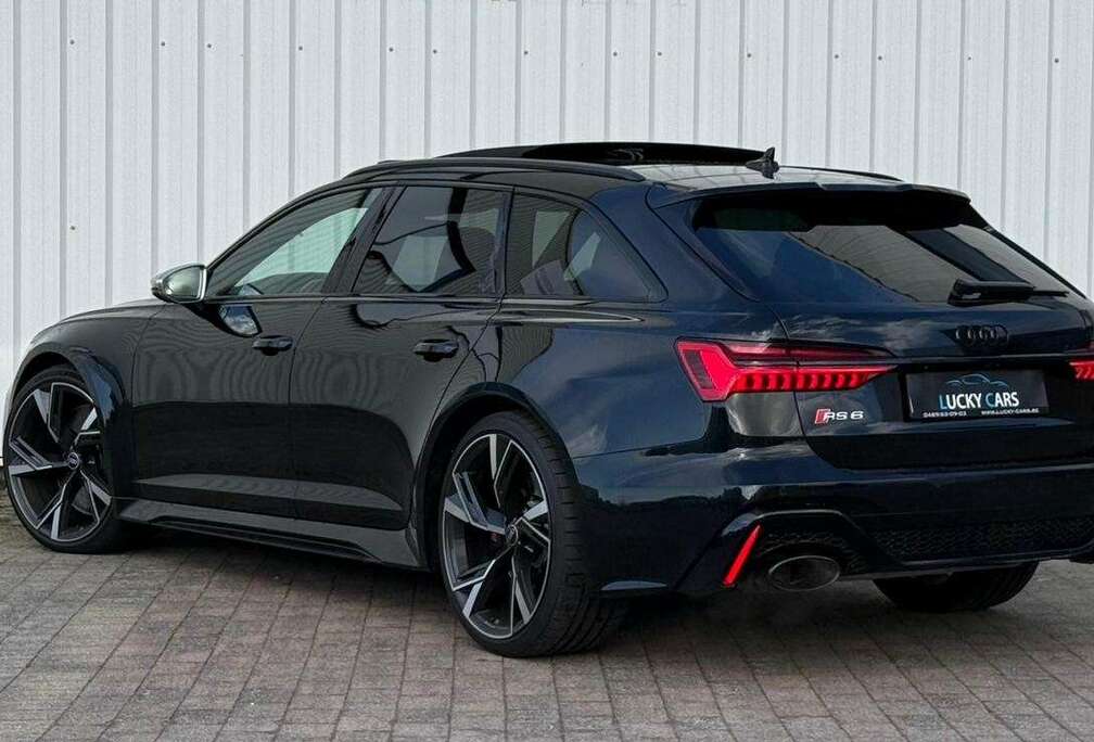 Audi Audi RS6 NIEUWSTAAT