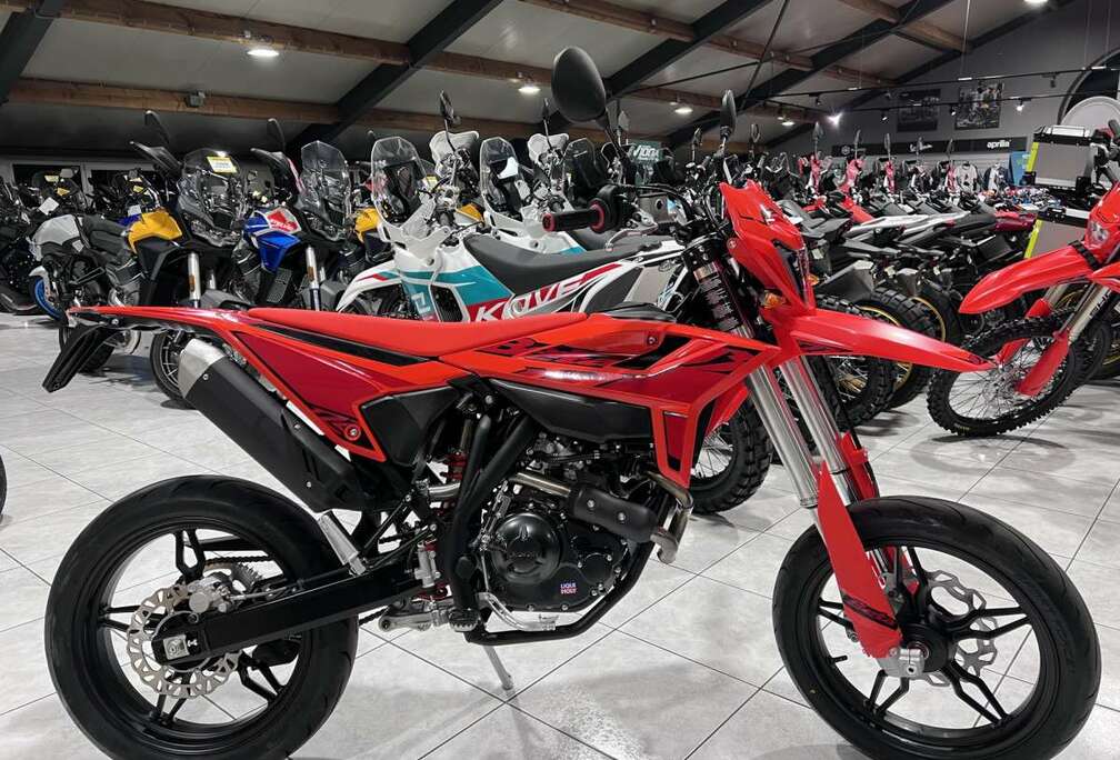 125