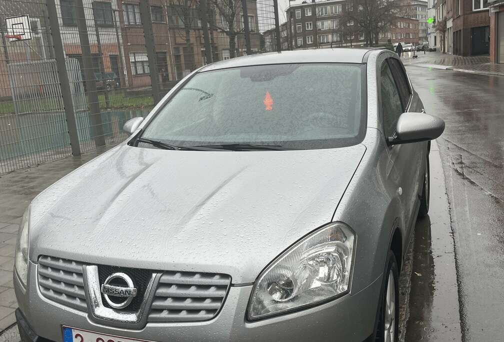 Nissan 1.6i 2WD Tekna Pack