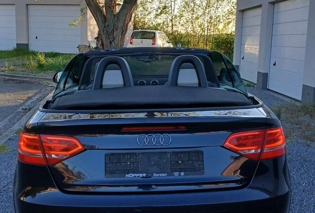 Audi Cabriolet 1.6 TDi Ambition Start/Stop DPF