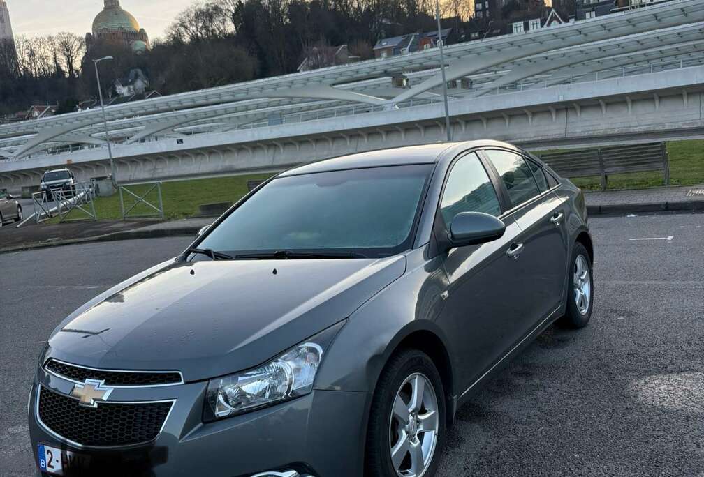 Chevrolet 1.6 LS