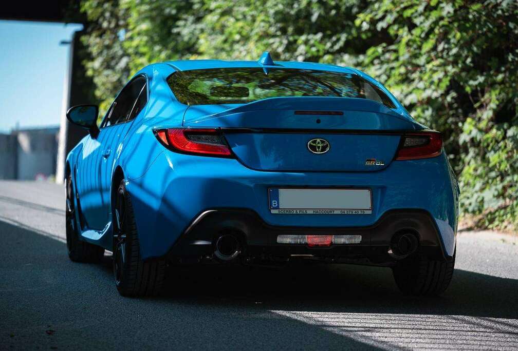 Toyota GR86 2.4i Boxer Sport - Couleur rare - Garantie 2033 - Kit hiver - Invidia