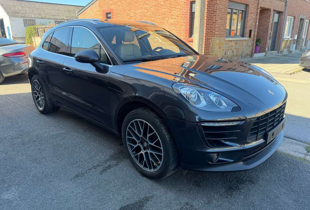 Porsche Macan 2.0 Turbo PDK