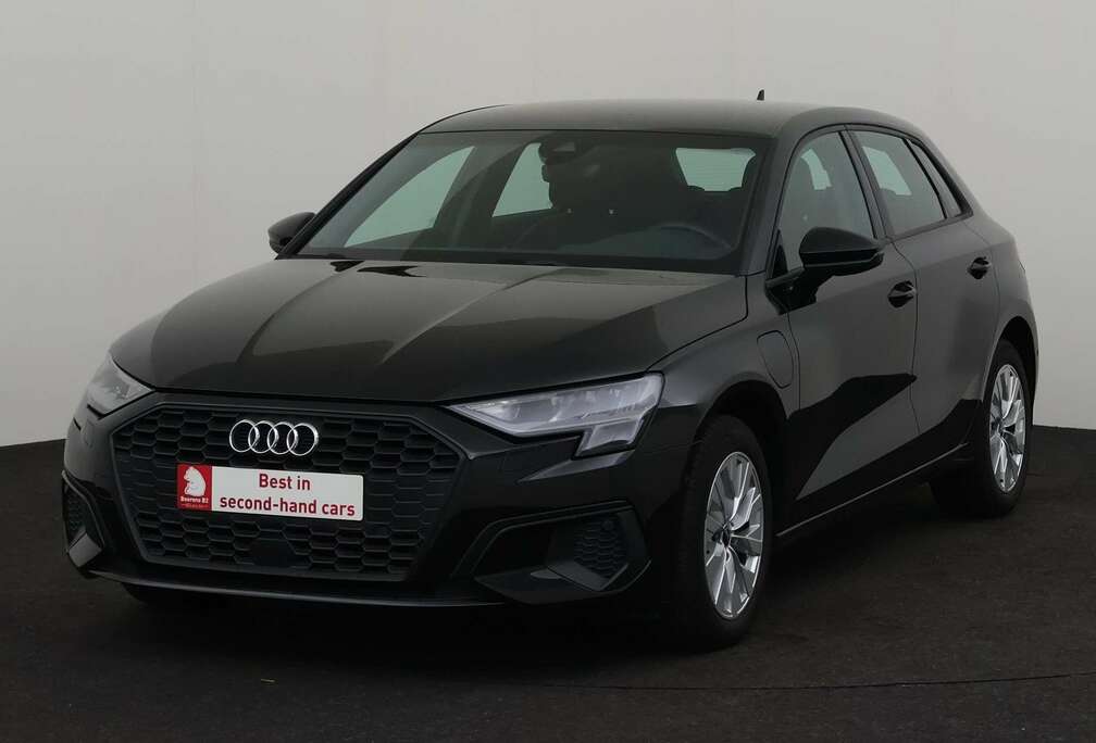Audi SPORTBACK 40 1.4TFSI-e S-TRONIC PHEV + GPS + LEDER