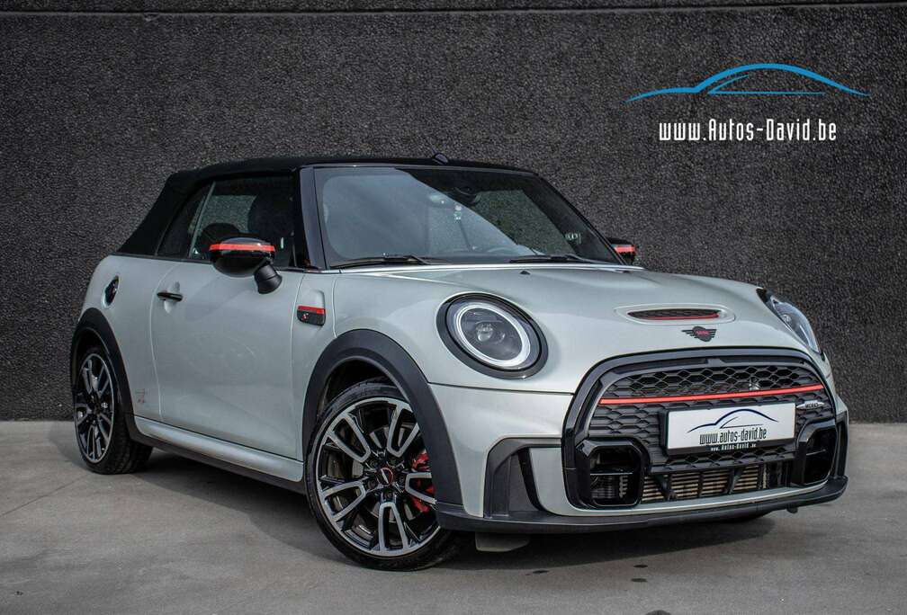 MINI JCW 2.0 Turbo Aut. / HISTORIEK / APPLE CARPLAY / AIRCO / CRUISECONTROL / PARKEERSENSOREN / ISOFIX / KEYLESS GO