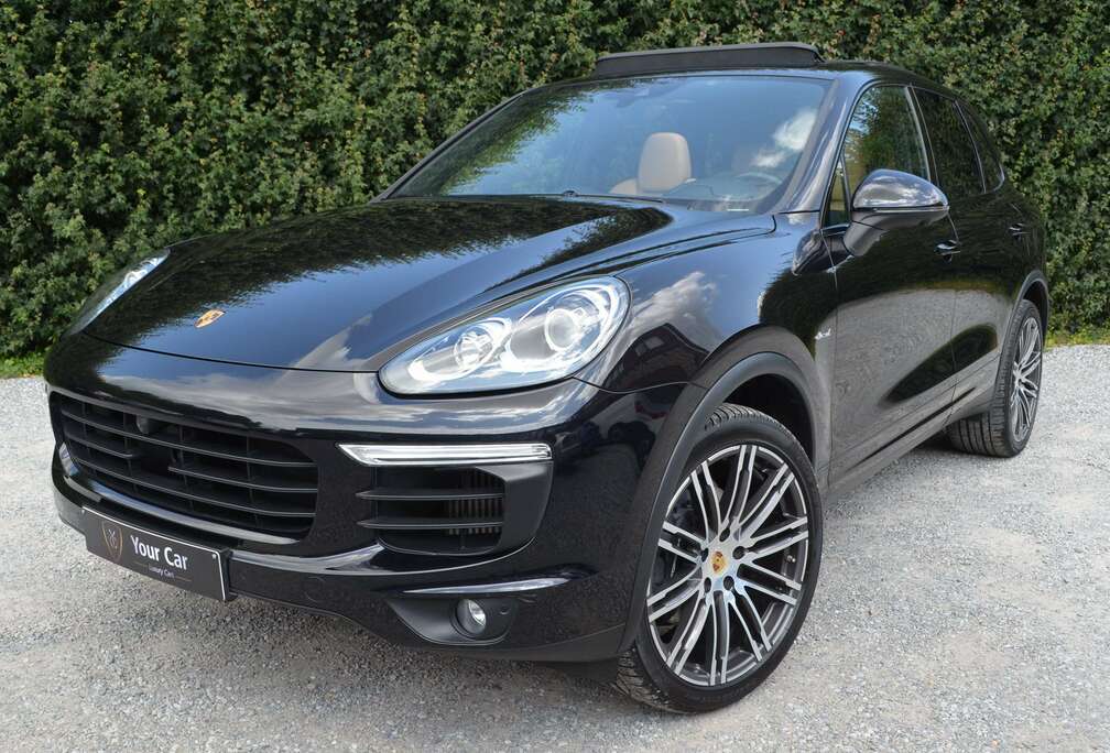 Porsche 3.0D 1HAND *PANO*18-WAY SEATS*21INCH*TOWBAR