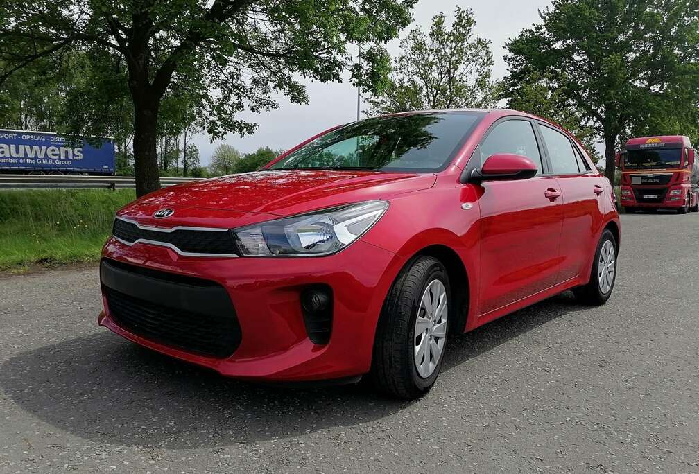 Kia 5p 1.2 attract