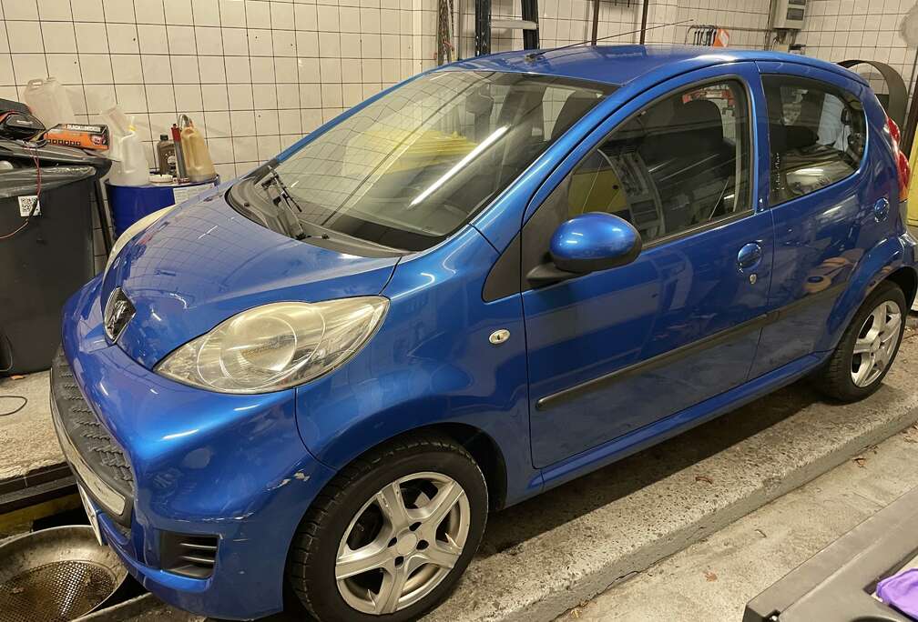 Peugeot 107 1.0i Urban Move
