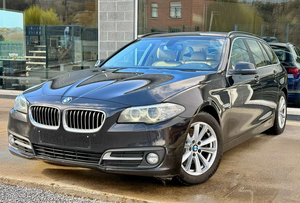 BMW Touring 520 dA*Euro6b*Boite-Auto*Bi-Xenon*Camera*