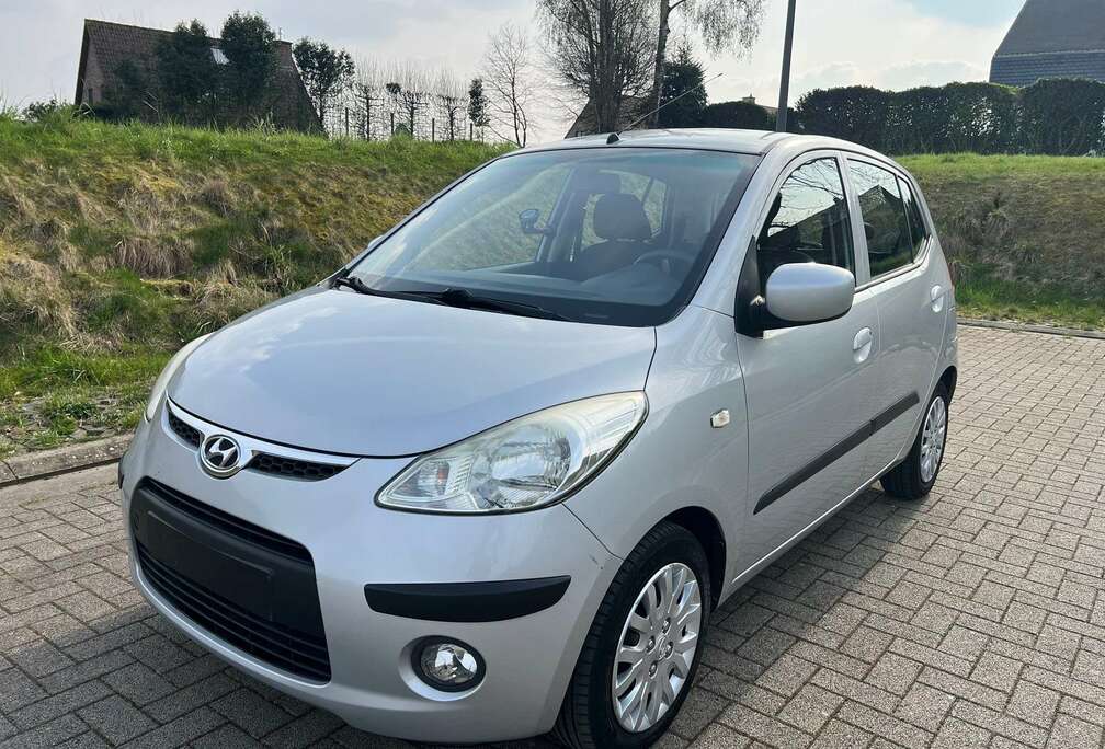 Hyundai 1.2i Essence