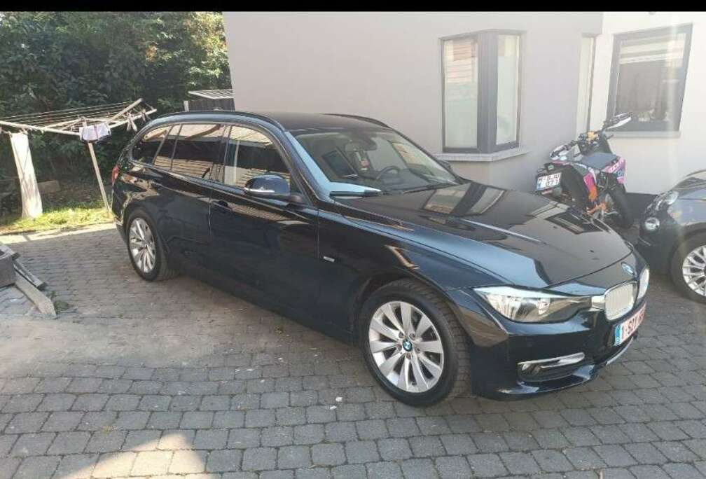 BMW 318d 136 ch Luxury