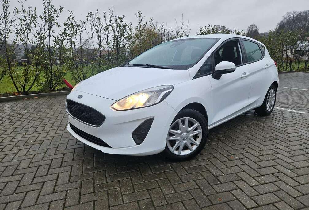 Ford 1.1i AIRCOCAR PLAY 95.920 KM