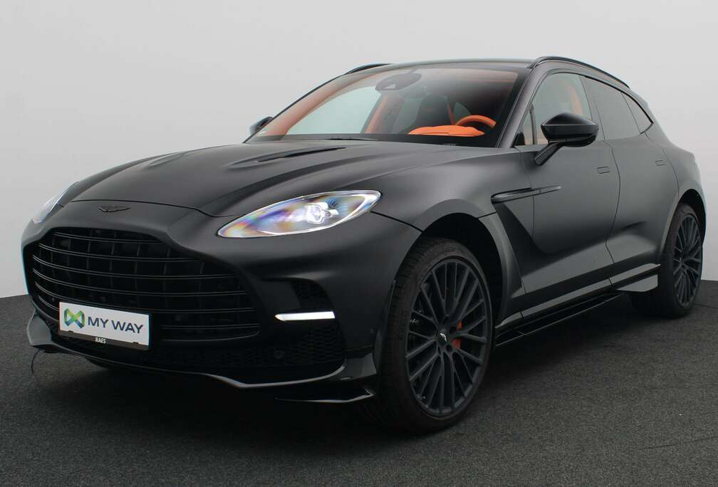 Aston Martin DBX 707 / Satin Onyx Black Matte