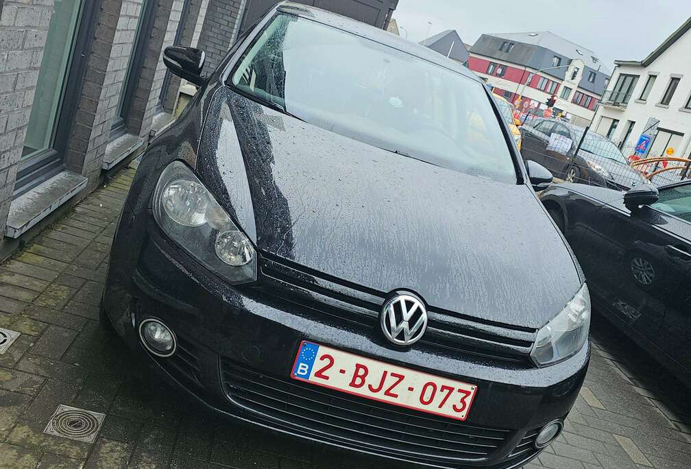 Volkswagen Golf 1.6TDI 90pk style