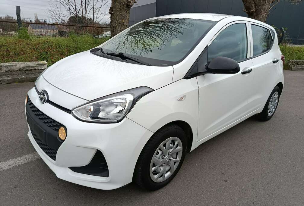 Hyundai i10 1.0i Air prêt à immatriculer