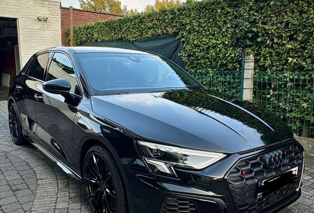 Audi TFSI Sportback quattro S tronic