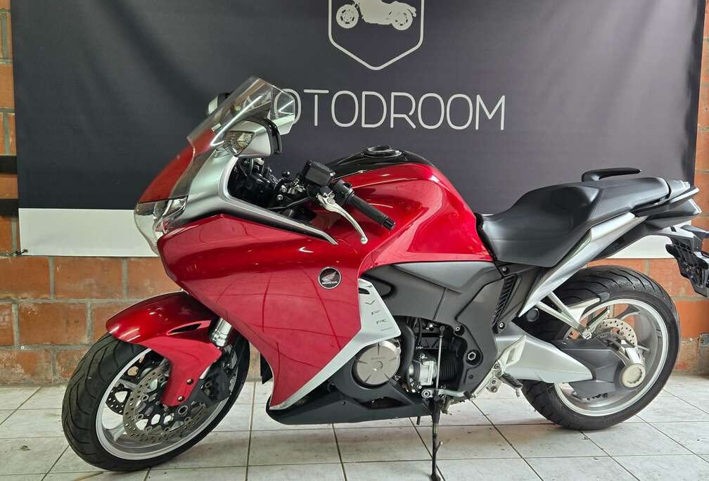 Honda f
