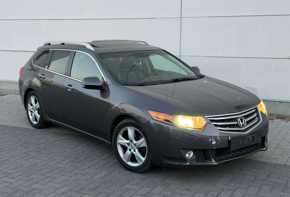Honda Accord Tourer 2.2 i-DTEC Elegance DPF