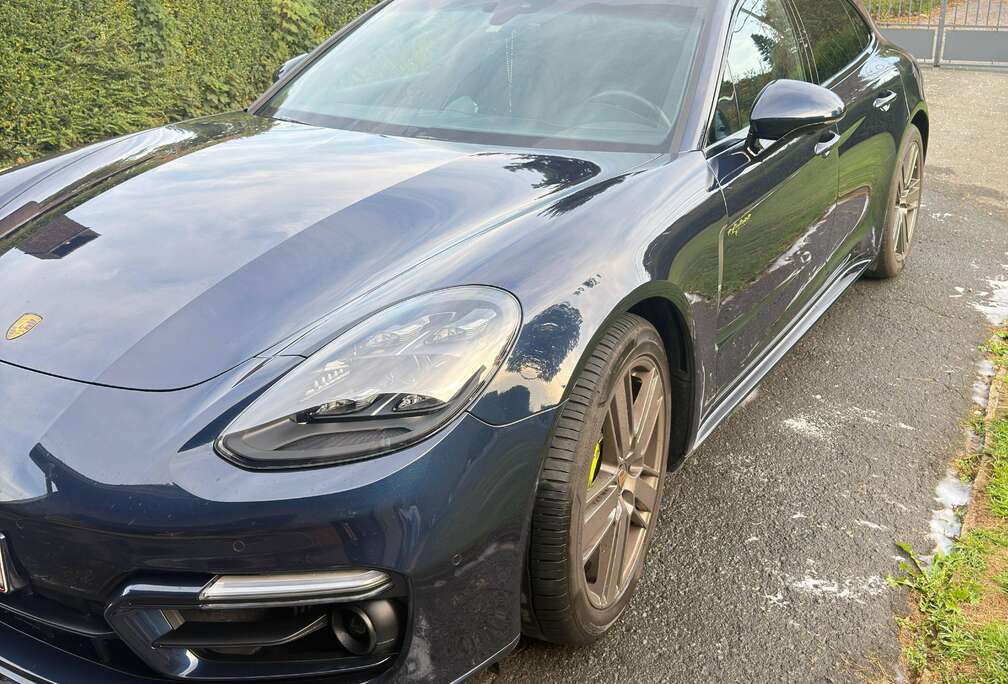 Porsche Panamera 4 e-Hybrid Sport Turismo 2.9 V6 Bi-T.PDK (340 kW)