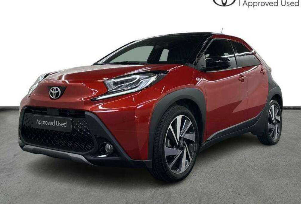 Toyota X Air envy MT + NAVI & CARPLAY