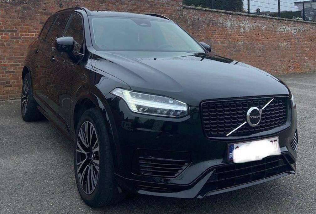 Volvo XC90 T8 AWD Plug-in Hybrid Plus Dark