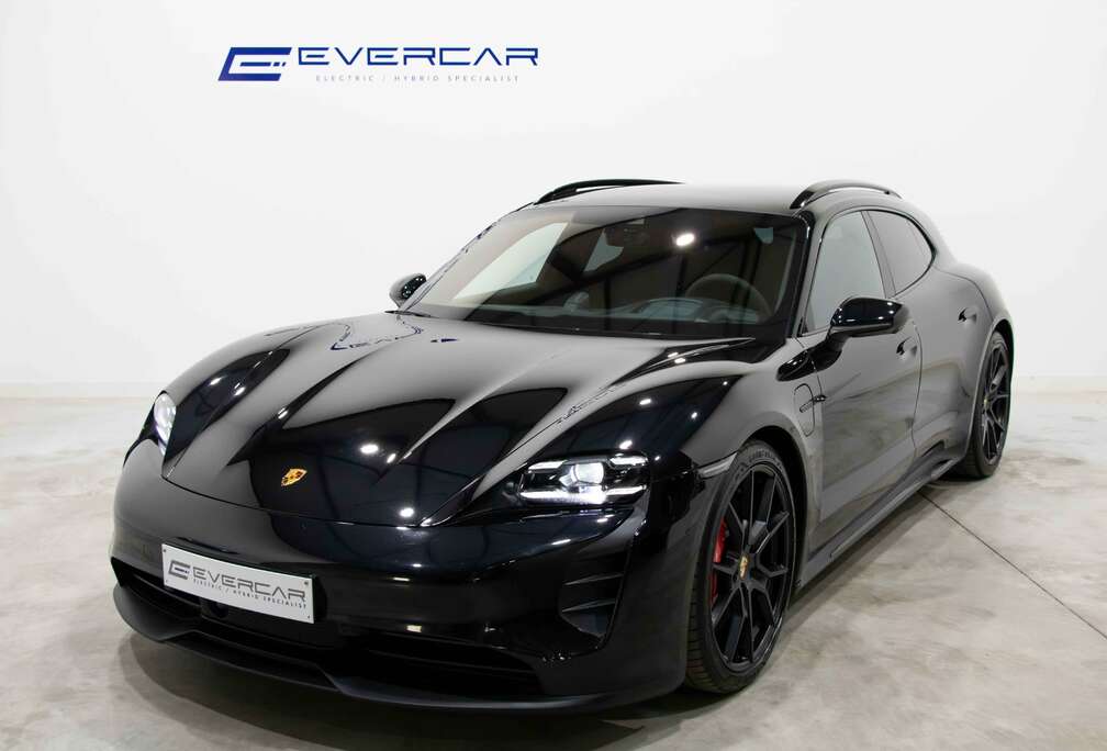 Porsche Sport Turismo GTS ***PANO*BOSE*SPORT CHRONO***