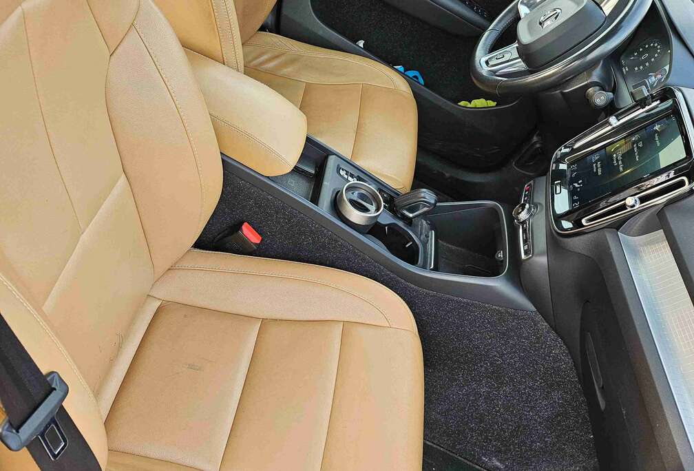 Volvo XC40 1.5 T5 TE PHEV Inscription DCT (192 kW)